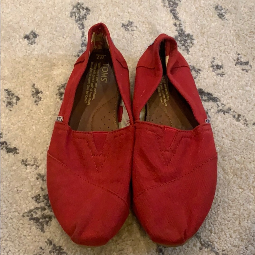 Woman’s Toms Shoes, size 7 in red